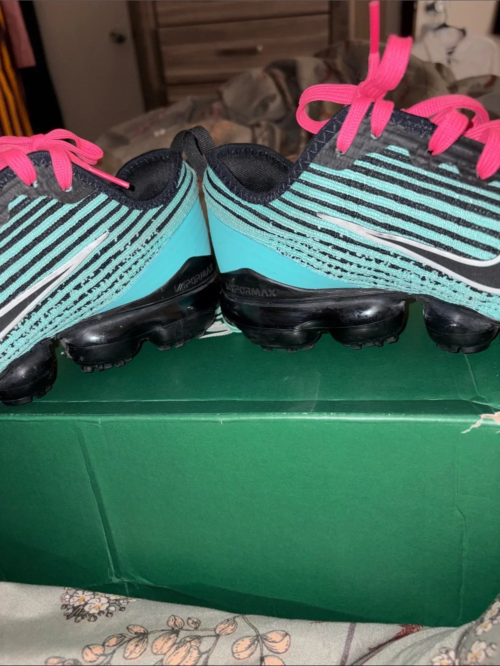 Nike Women's Mint Knit Sneakers with Hot Pink Laces